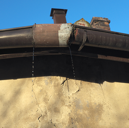 leaky old guttering with poor repair